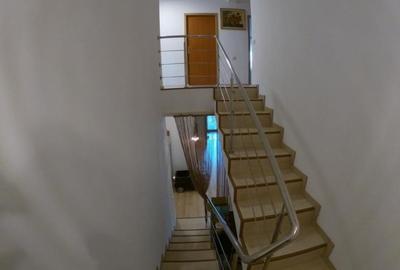 Casă individuală cu 5 camere cu Canalizare în Central - 7