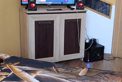 Caut coleg, colega de garsoniera - 1