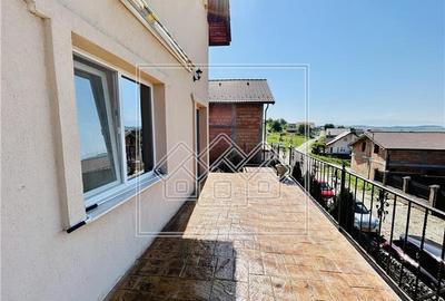 Casa individuala in Sura Mare cu 2 garaje, 2 terase si teren de 493 mp - 18
