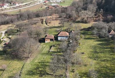 Casă cu 2 camere în Bratca - 4