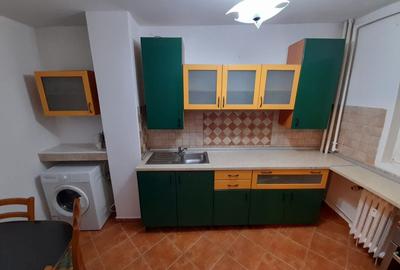 Apartament cu 3 camere decomandat, mobilat în Giurgiului - 6