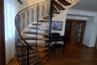 Duplex de lux în centrul stațiunii Mamaia – Eleganță la malul mării 300.000 € - 7