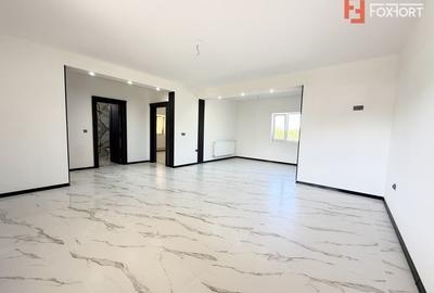 Duplex cu 3 camere cu Canalizare în Beregsău Mare - 1