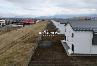 Duplex cu 4 camere cu Canalizare în Sânpetru - 14