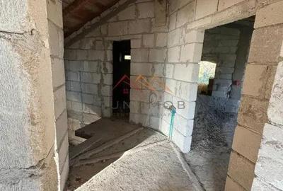 Vila S+P+E, priveliste deosebita, 6 camere, garaj, terasa, Cornu, PH - 12