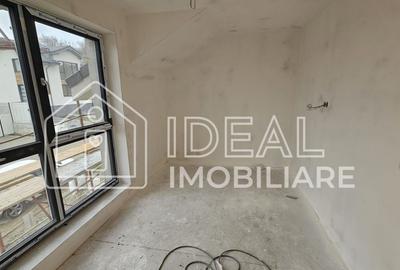 Duplex cu 4 camere cu Canalizare în Est - 2