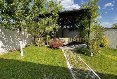 Casă cu 4 camere cu Canalizare în Central - 7