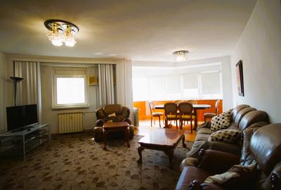 Apartament cu 3 camere decomandat, mobilat în 13 Septembrie - 1