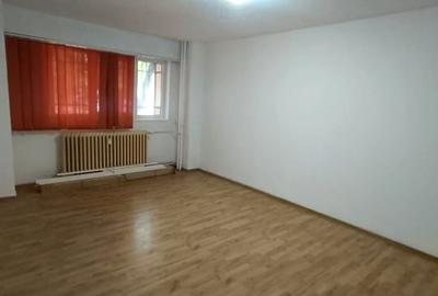 Apartament cu 3 camere decomandat, mobilat în Vitan - 4
