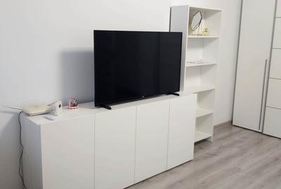 Apartament cu 2 camere decomandat în