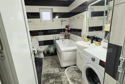 Casă cu 9 camere cu Teren 1860 Mp în Central - 8