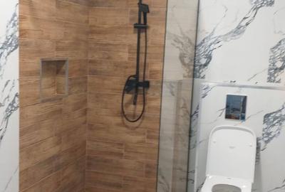 Casă cu 4 camere cu Teren 1500 Mp în Central - 4