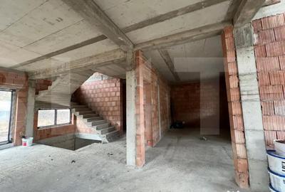 Casă cu 5 camere cu Teren 500 Mp în Făget - 9