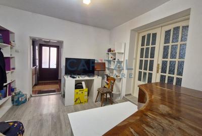 Casa Rogerius singur in curte, amenajata in doua apartamente comision 0% - 7