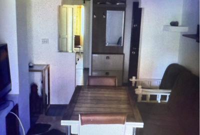 Inchiriez apartament cu 3 camere strada 23 august - 5