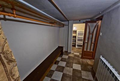 Casa individuala Km 5 curte cu foi?or, acces privat, - 4