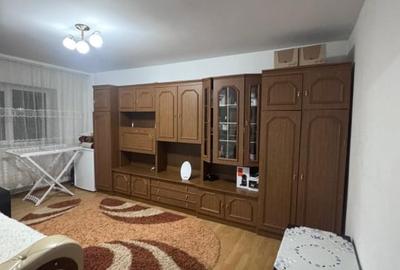 Apartament mobilat si utilat, etaj intermediar,  Siret - 5