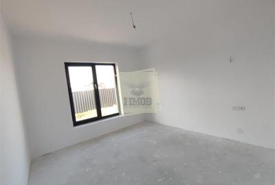 Casa individuala cu 3 camere 2 bai si curte pavata in Cristian - 9