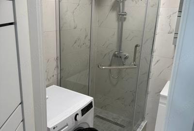 Apartament cu 3 camere decomandat în Tipografilor