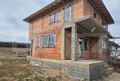 Vila noua de vanzare la intrare in Corunca - 6