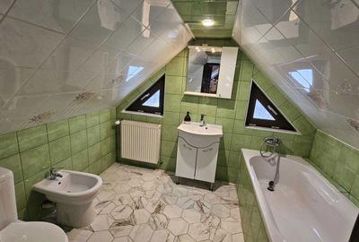 Apartament cu 2 camere decomandat în Șerbănești - 3