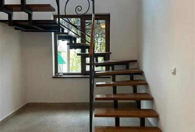 Duplex cu 5 camere cu Teren 486 Mp în Trei Stejari - 1