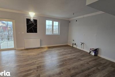 Casă cu 4 camere cu Teren 400 Mp în Rediu - 8