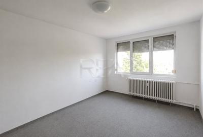 Apartament cu 2 camere decomandat în Titan