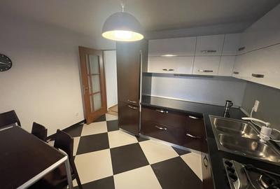 Apartament cu 3 camere semidecomandat, mobilat în Decebal - 7