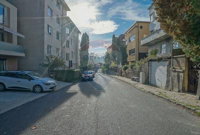 Apartament cu 3 camere de inchiriat zona centrala Maior Cranta