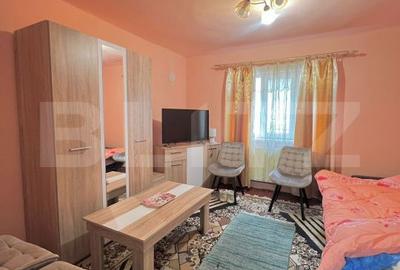 Casă cu 3 camere cu Teren 373 Mp în Central - 2