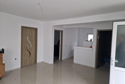 Casă individuală cu 3 camere cu Teren 180 Mp în Est - 4