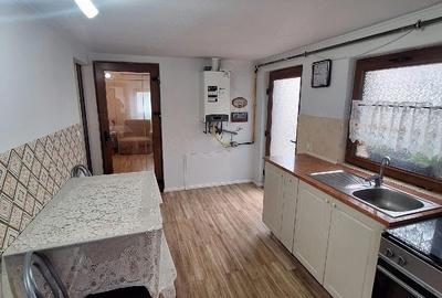 Casă cu 2 camere cu Teren 100 Mp în Central - 5