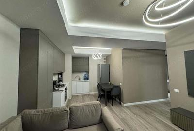 Garsonieră decomandată în Titan