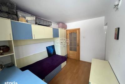 Apartament cu 3 camere decomandat în Central - 4