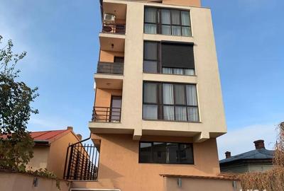 Apartament cu 3 camere decomandat în Băneasa - 6
