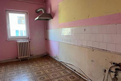 Apartament 4 camere in Deva, zona Eminescu- I. Corvin, et 2 - 1