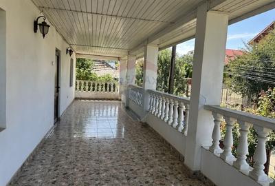 Casa spatioasa in Ciritei, gata de mutat - 18