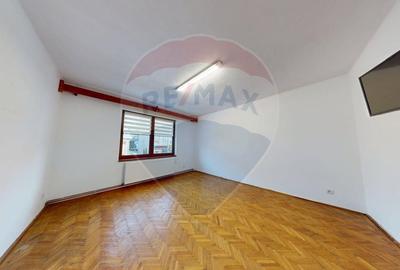 Casă cu 3 camere de vânzare Calea Dumbravii - 2