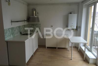 Apartament cu 2 camere semidecomandat, mobilat în Calea Poplăcii - 2