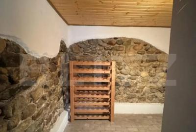 Casă cu 4 camere cu Teren 1000 Mp în Central - 4