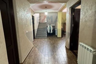 Casa / Vila noua cu 5 camere + casa batraneasca renovata - 4