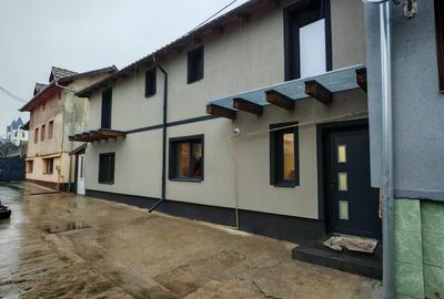 Apartament cu 4 camere decomandat în Central - 12