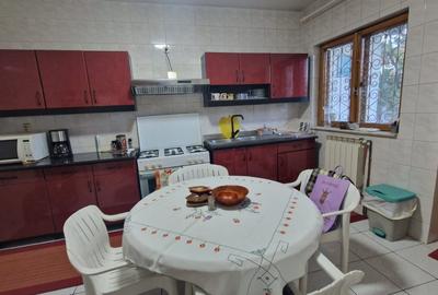 Casa cu 5 camere, 200mp, Centru - 14