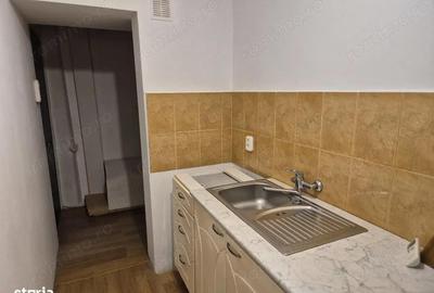 Garsonieră decomandată în Dacia