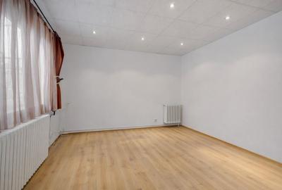 Casă individuală cu 6 camere cu Canalizare în Viilor - 11