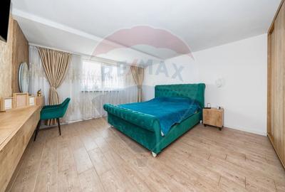 Casă cu 5 camere cu Teren 500 Mp în Sânpetru - 25