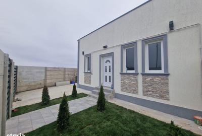 Casă cu 3 camere cu Canalizare în Central - 7