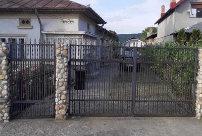 Casă cu 4 camere în Bucșani - 2