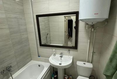 Apartament cu 2 camere decomandat în Spitalul Județean